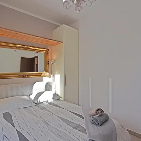 Il Tuo Angolo In Centro. Apartament San Remo